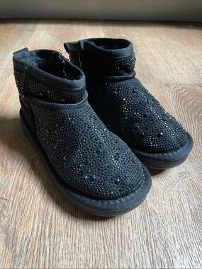 MIA Girl Ankle Boots Faux Suede Rhinestone Star 13 Sparkle Bootie